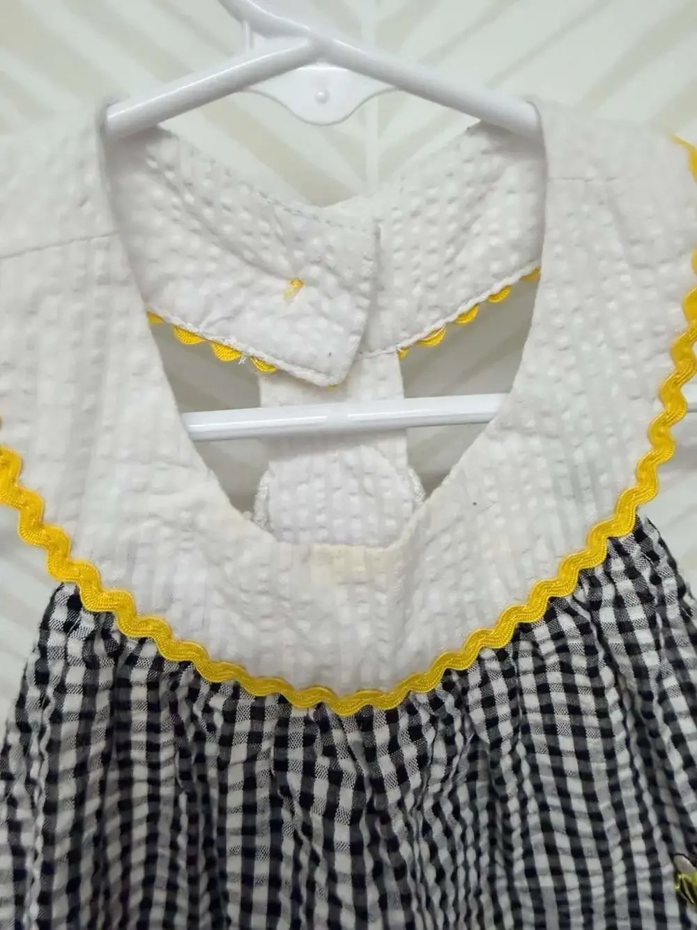 Emily Rose Toddler Girl Bumble Bee Embroidered Seersucker Gingham Dress Size 3T